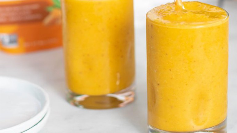 Image of 5-Ingredient Turmeric Wake-Up Smoothie Recipe