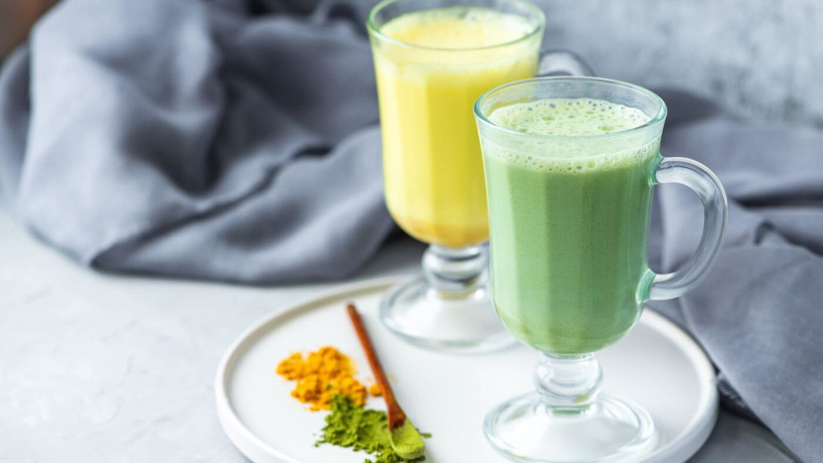 Goldener Matcha Latte