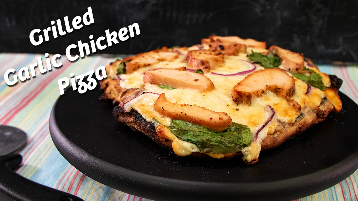 Easy Grilled Garlic Chicken Pizza!