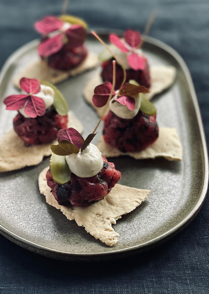 Tatar med trøffelmayonnaise