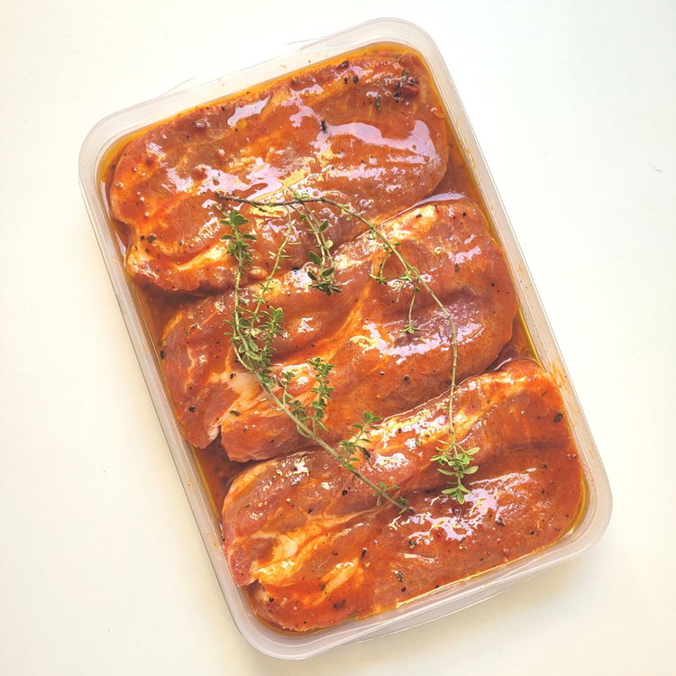 Image of In einem Gefäss mindestens 1 Stunde im Kühlschrank durchziehen lassen.