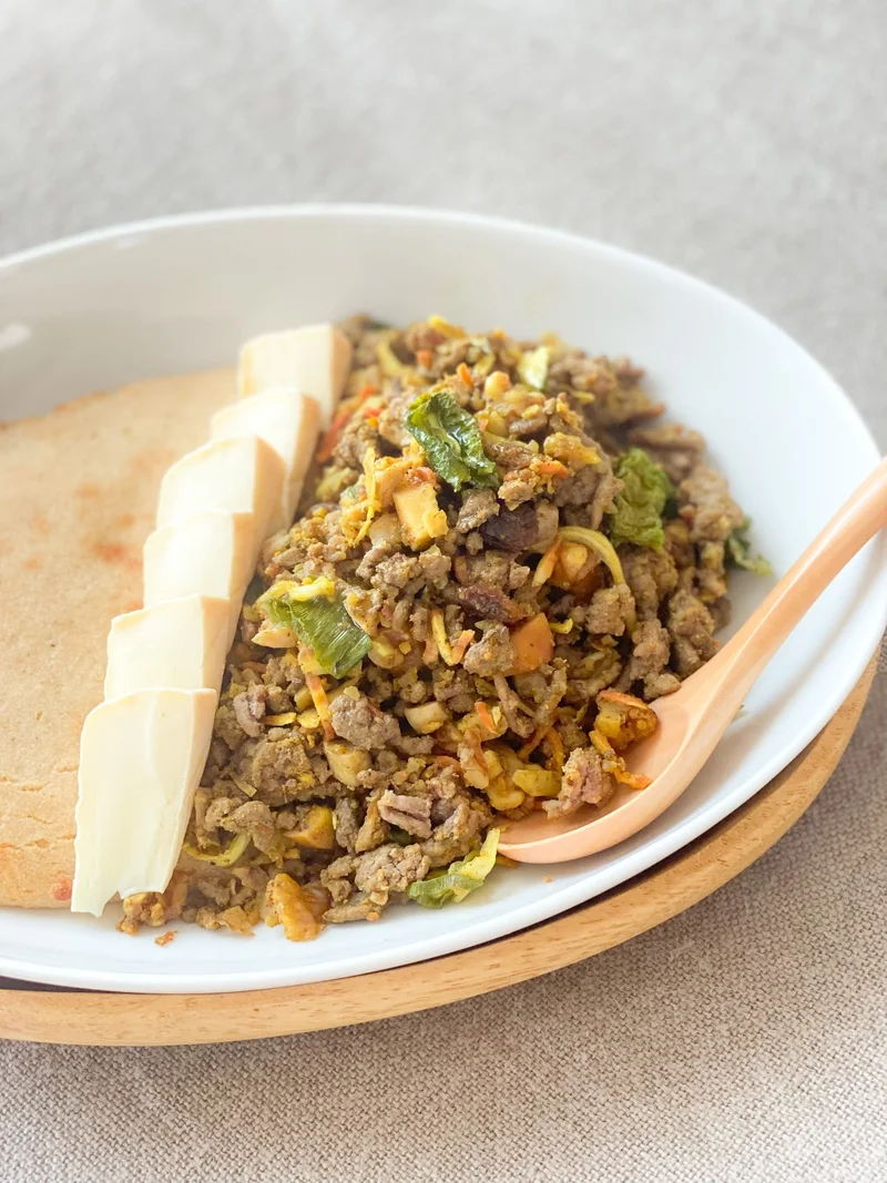 お野菜たっぷりドライカレー