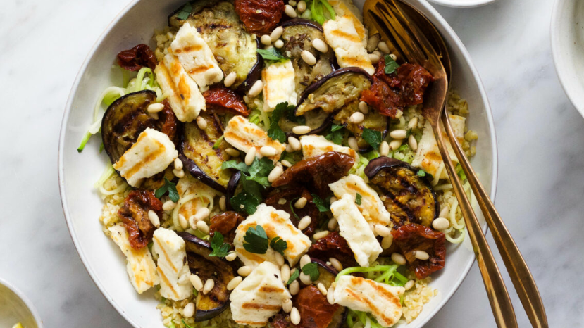 Image of Gegrilde aubergine-halloumi salade met bulgur