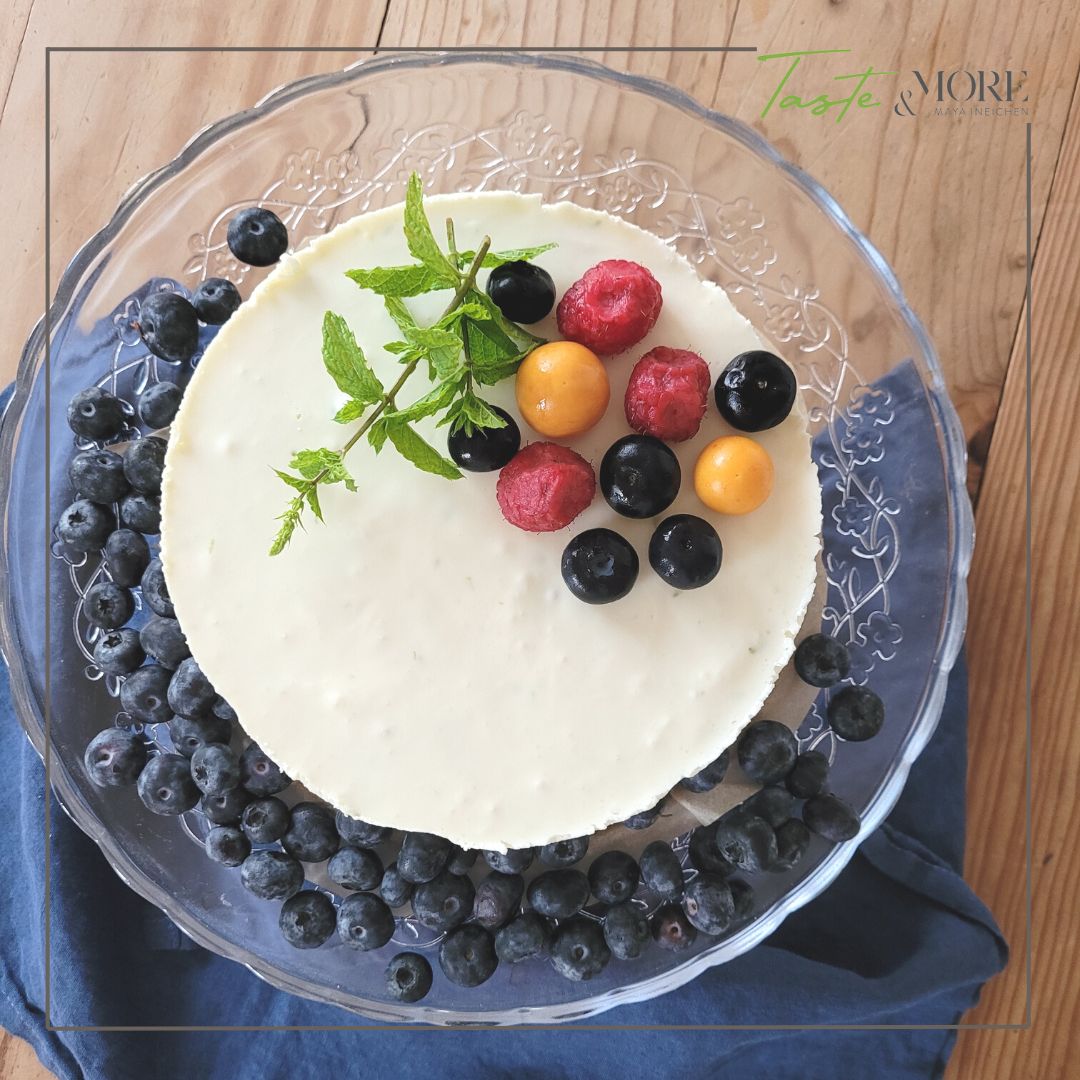 Quarkkuchen mit Heidelbeeren, fruchtig, cremig und ganz ohne Backen