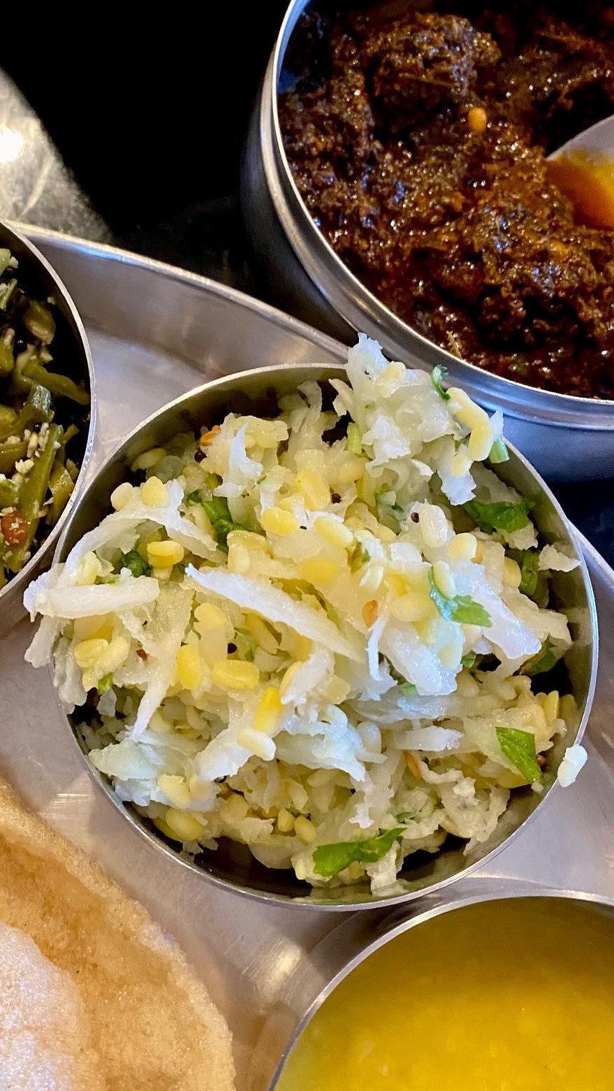 Knol Khol Salad / Kosmalli ( Kohl Rabi)
