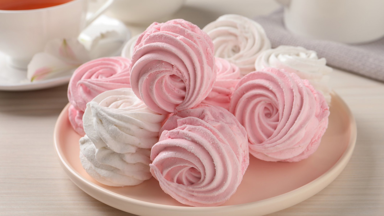 Image of BLACK CURRENT RUSSIAN ZEPHYRS