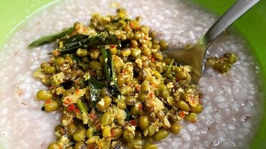 Image of Green Moong / Cheru Payar Thoran  - A Kerala dish 