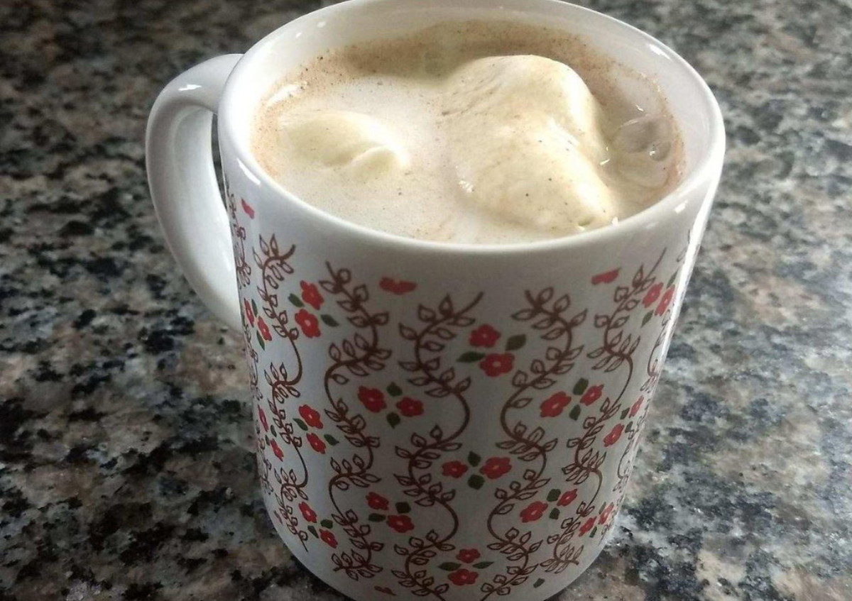Bourbon-Maple Hot Chocolate Drink