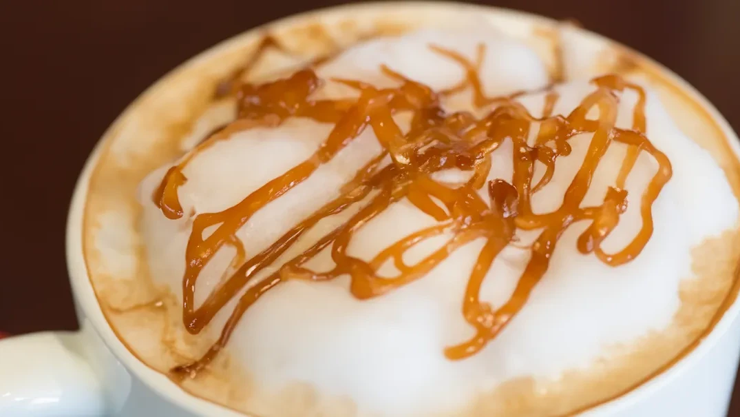 Image of Easy Recipe : Caramel Macchiato Starbucks Creamer Iced Coffee