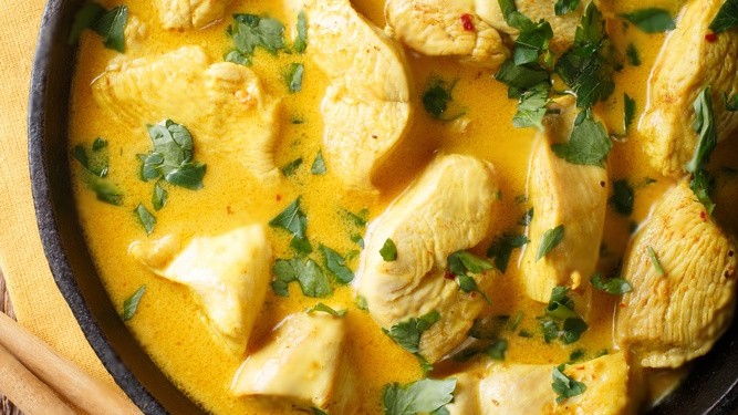 Image of Creamy Turmeric Chicken Skillet