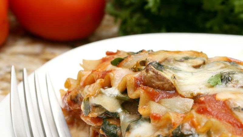Image of Vegetarische lasagne met spinazie en pijnboompitten