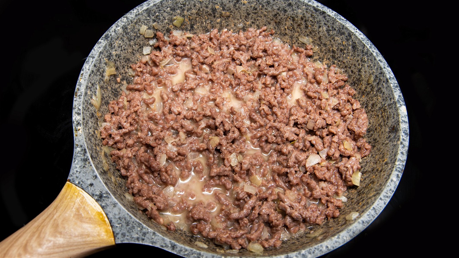 Image of LOW-FAT BEEF STROGANOFF