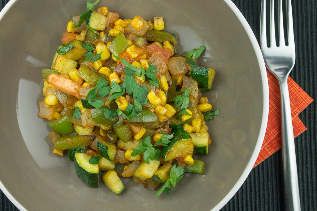 SUMMER VEGETABLE SKILLET