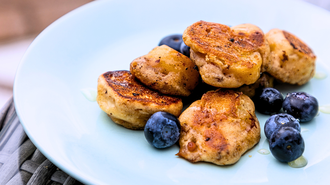 Image of Bouchées de crêpes bananes et bacon