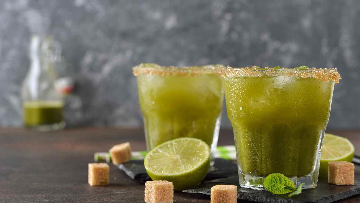 Matcha Tonic: una bevanda frizzante e rinfrescante