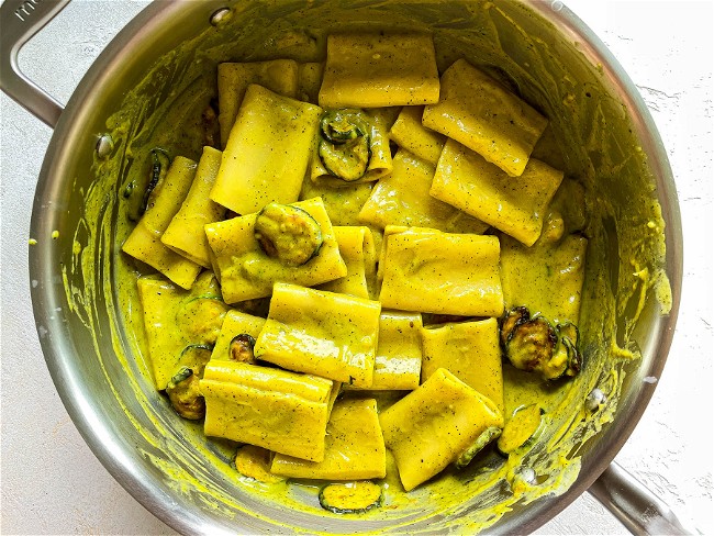 Image of Pasta With Fried Zucchini Sauce