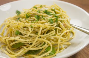 LEMON SPAGHETTI WITH PEA PODS