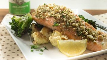 Image of LEMON ALMOND SALMON FILETS