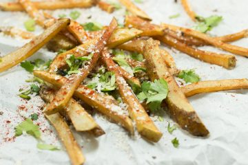 CRISPY PARMESAN OVEN FRIES