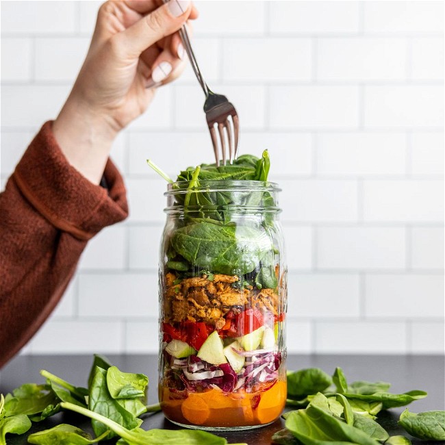 Image of Barvecue Spinach Salad in a Jar  