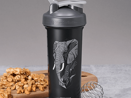 BlenderBottle Classic V2 Gym Crush