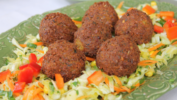 Image of DEEP-FRYING WITH AVOCADO OIL PLUS FALAFEL RECIPE