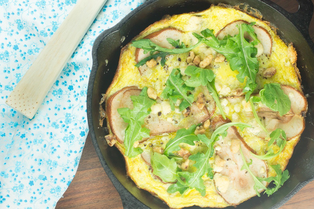 PEAR AND BLUE CHEESE FRITTATA