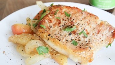 Image of SEARED PORK CHOPS WITH SAUTÉED APPLES