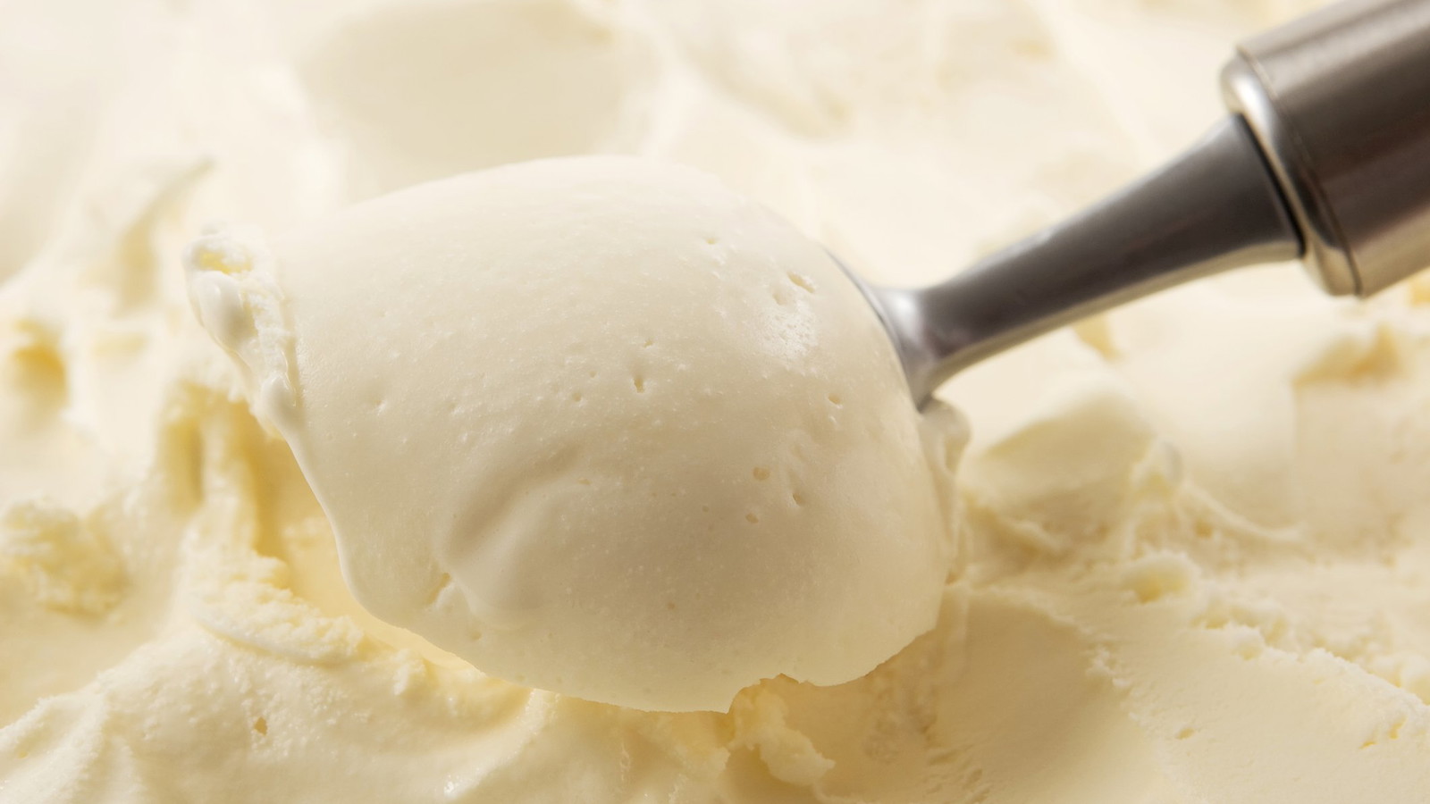 Image of EASY VANILLA ICE CREAM  - SUPER SMOOTH