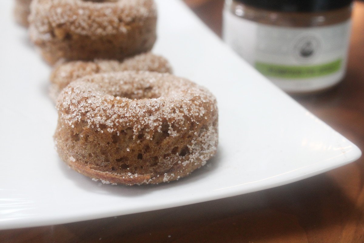 KETO PUMPKIN PIE SPICED DOUGHNUTS