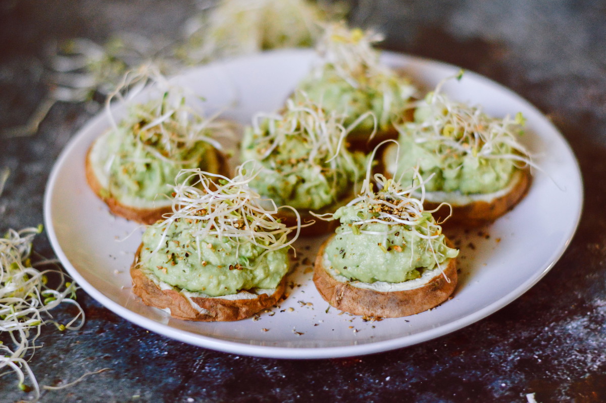 SPROUTED POTATO SLIDERS