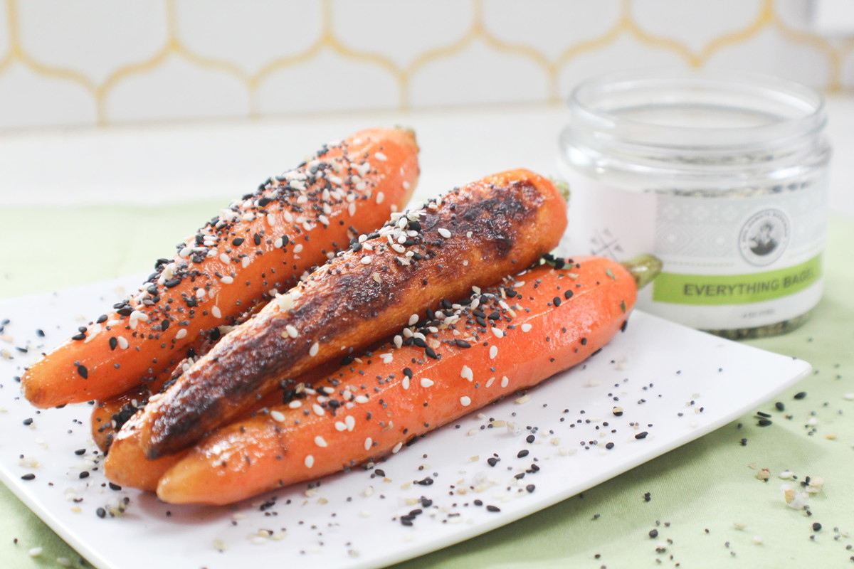 EVERYTHING ROASTED CARROTS