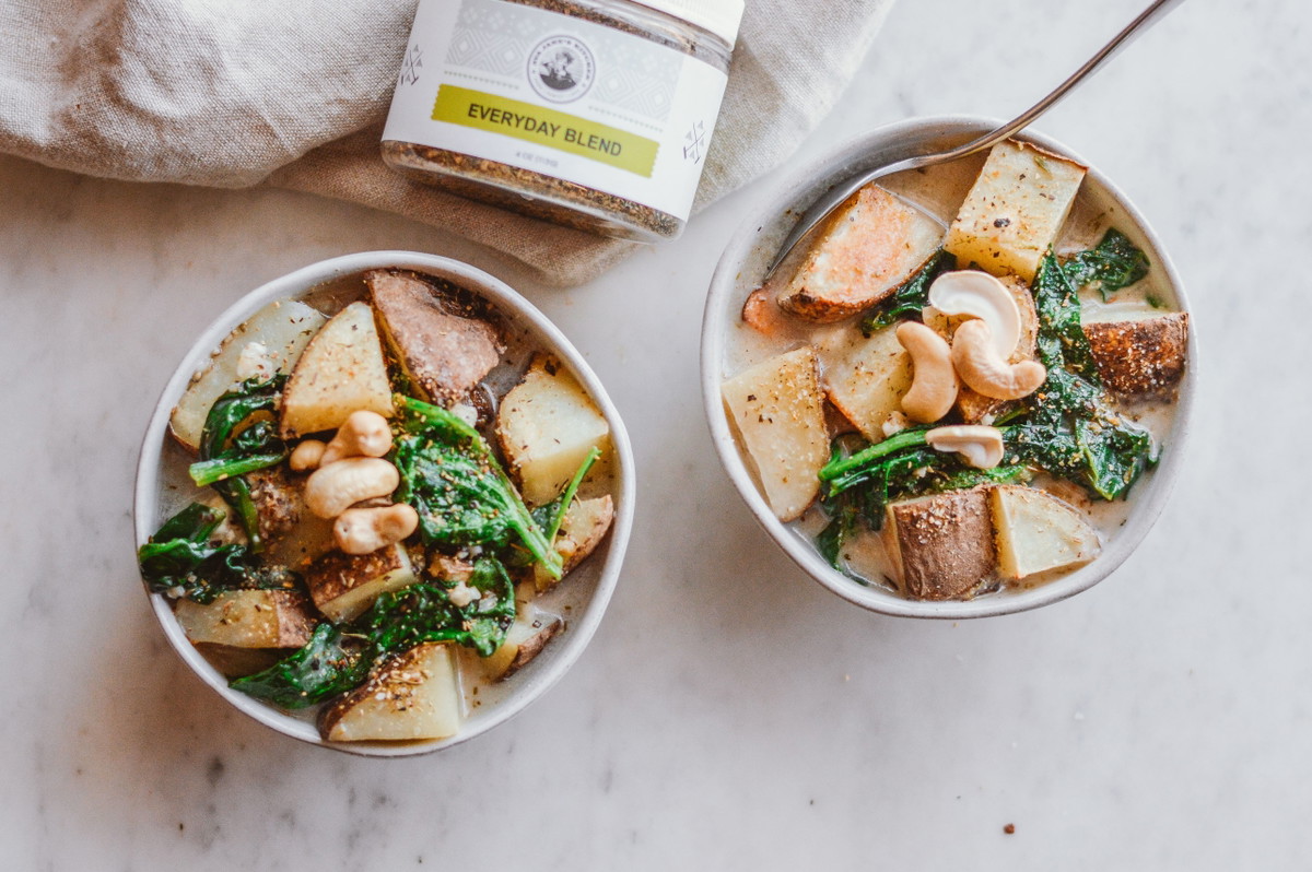 HERBED POTATO AND SPINACH SOUP