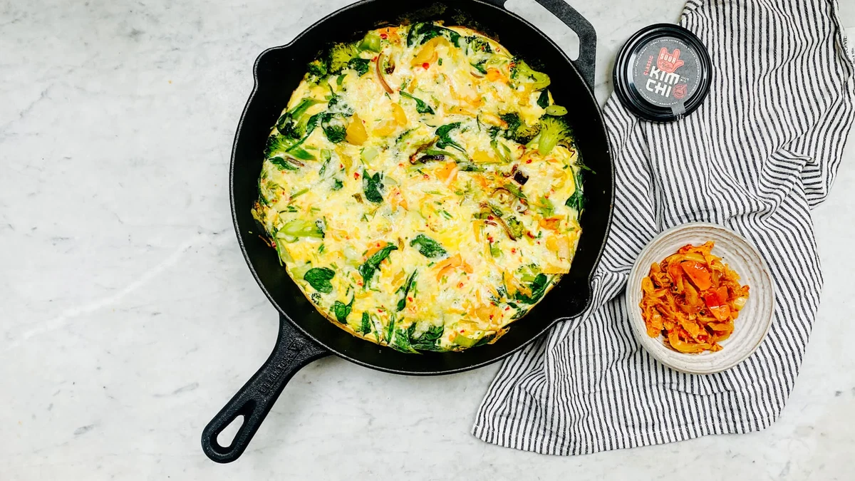 Gemüse-Omelette mit Kimchi
