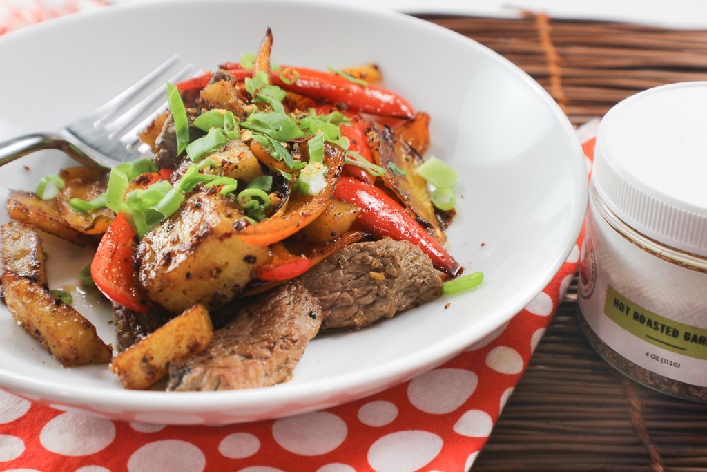 PINEAPPLE STEAK AND PEPPER SKILLET