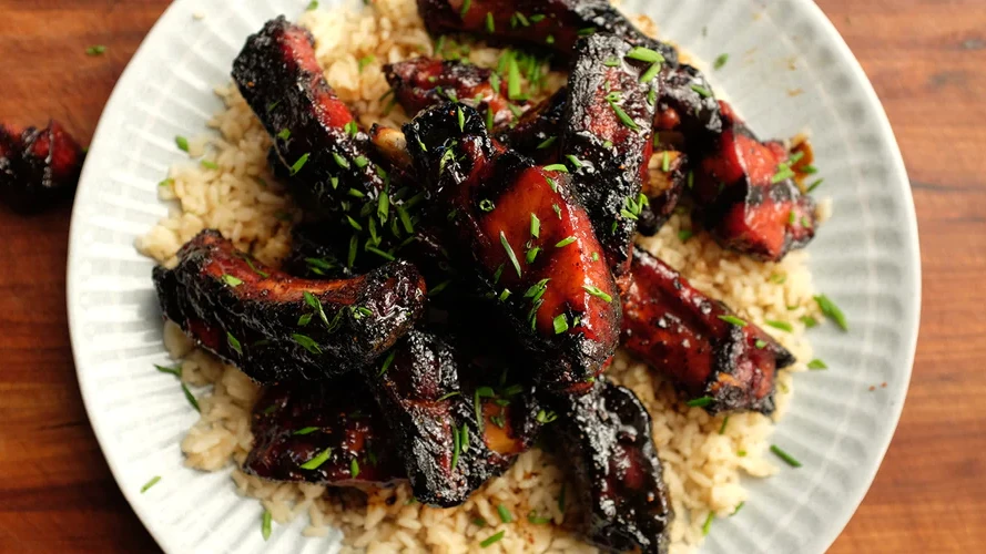 Image of Grilled Sticky Pork Ribs
