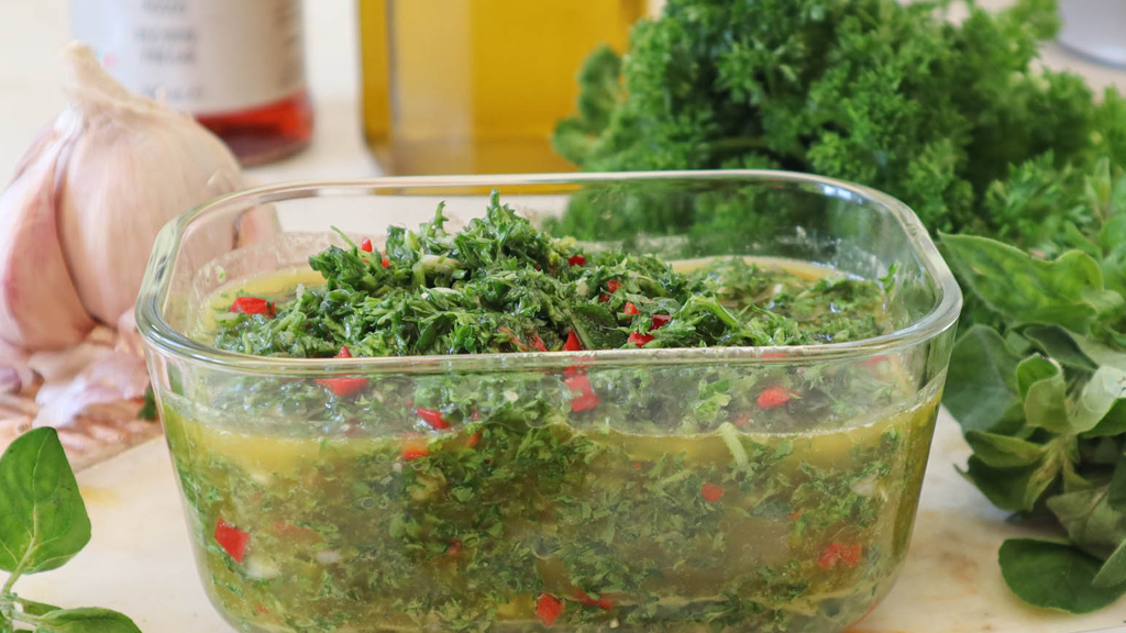 Fast flavourful blender chimichurri-image