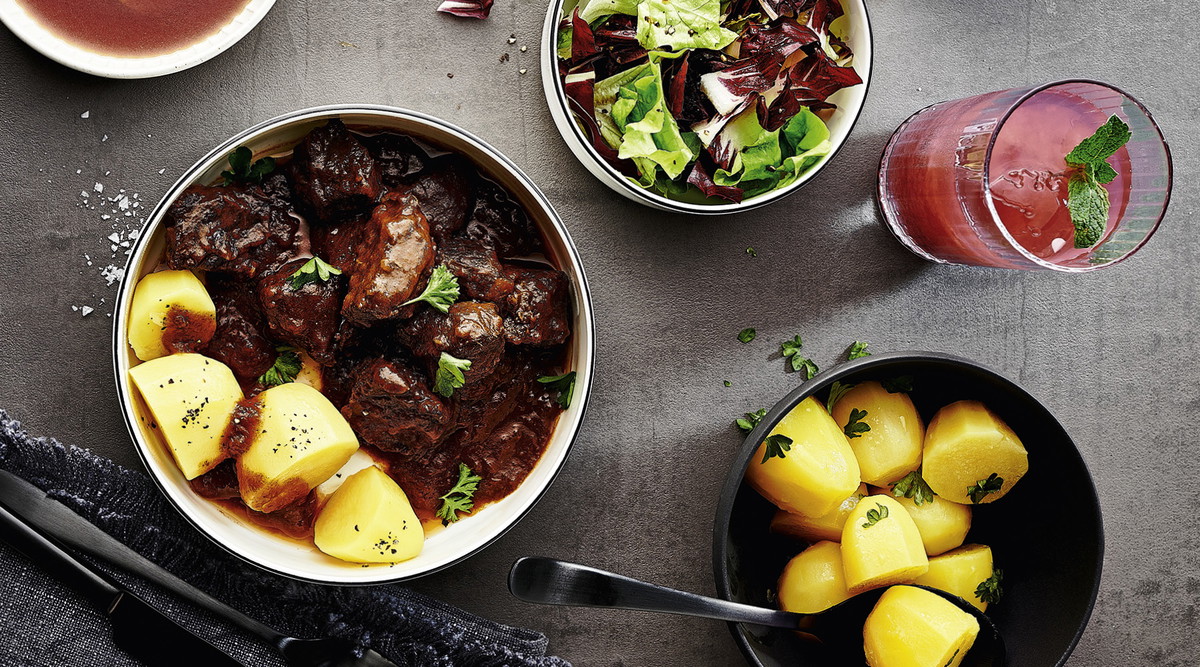 Klassisches Rindergulasch Rezept.