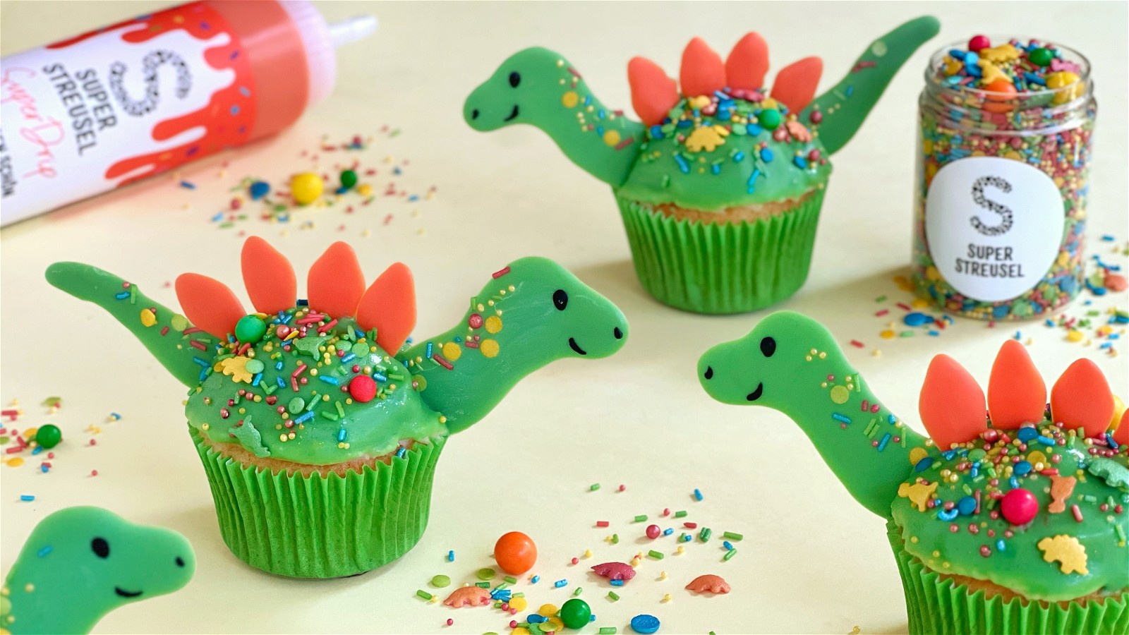 Image of Dino Cupcakes 