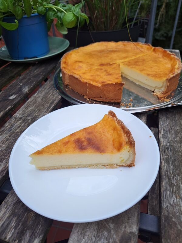 Image of cremiger schwäbischer Rahmkuchen