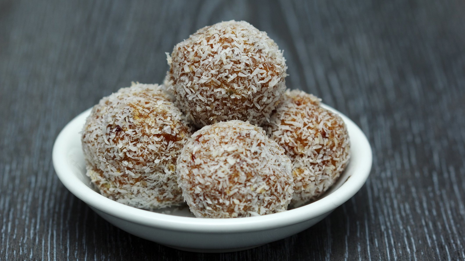 Image of TASTY UKRANIAN APRICOT BALLS