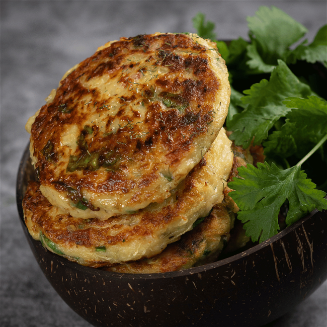 Image of Pea and cottage cheese fritters