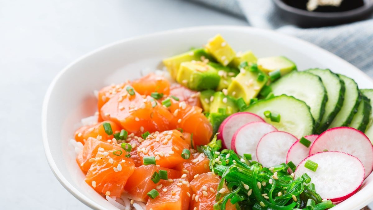 Image of Salmon Salad Bowl