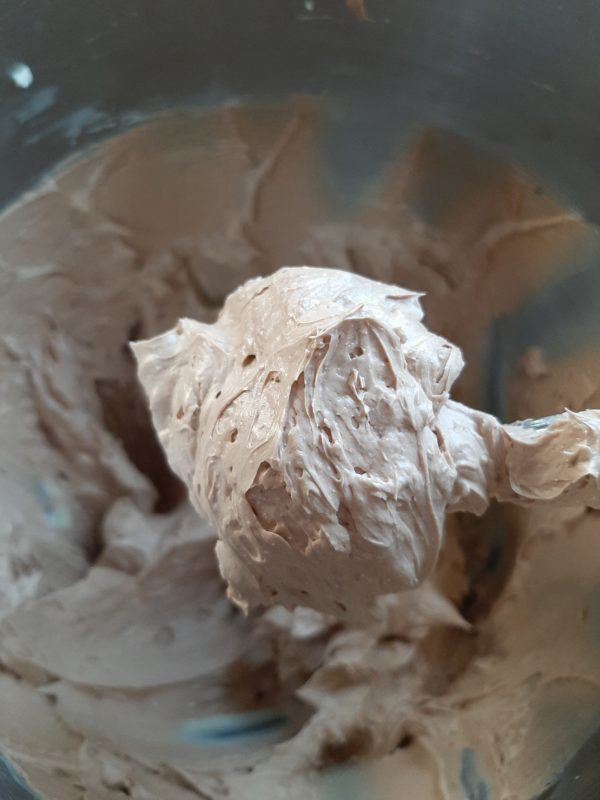 Homemade Marshmallow Fluff- Buttercream