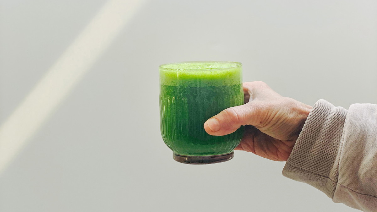 Grüner Muntermacher mit Kraut Deluxe