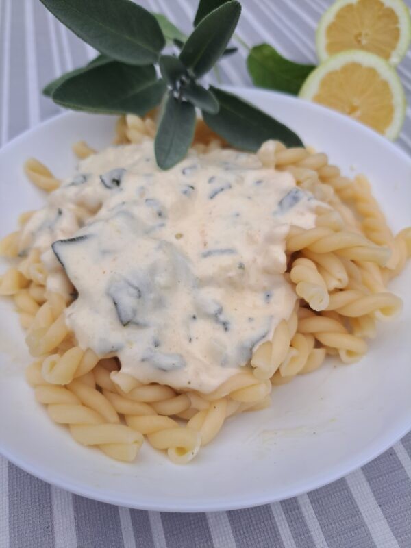 Image of Sahnige Salbei-Zitronen-Pasta