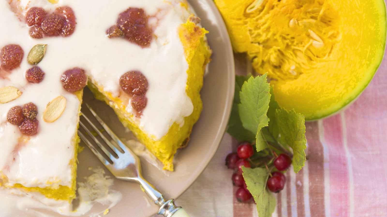 Image of PUMPKIN PIE CHEESECAKE