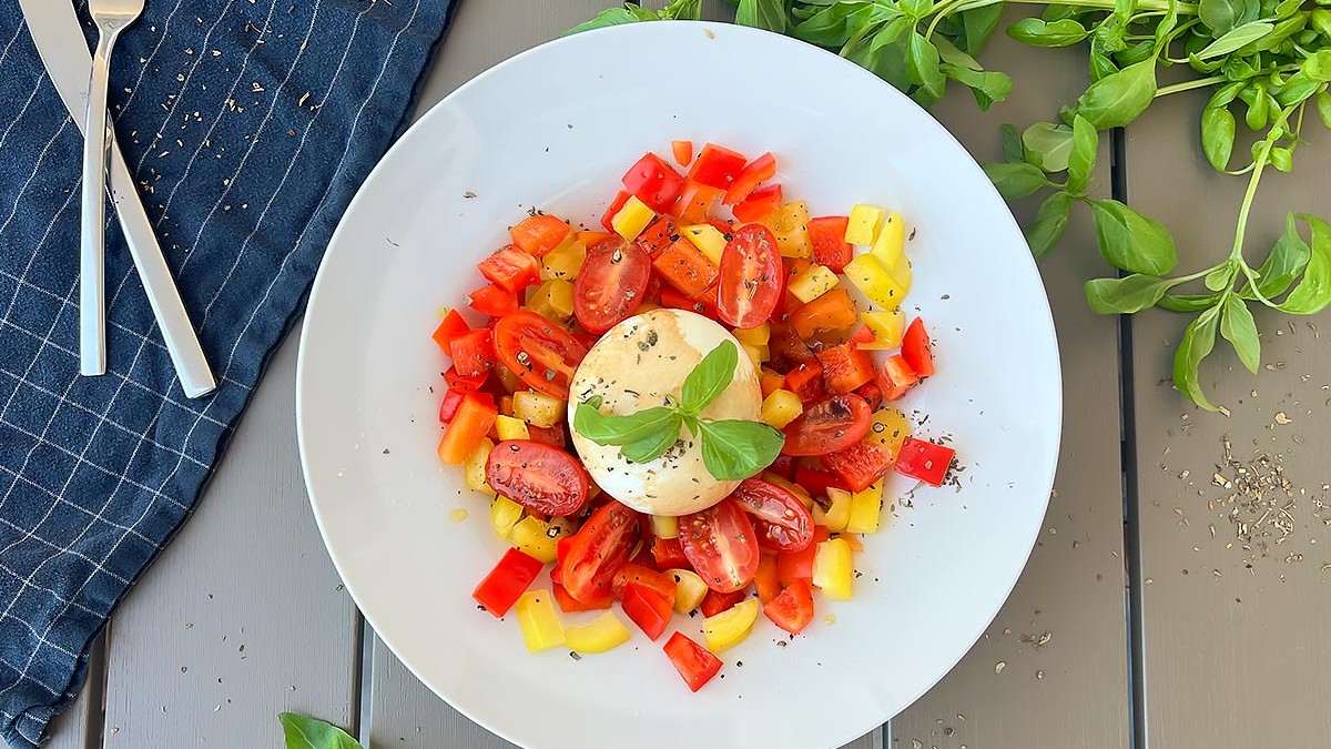 Image of Magdas Burrata Salat