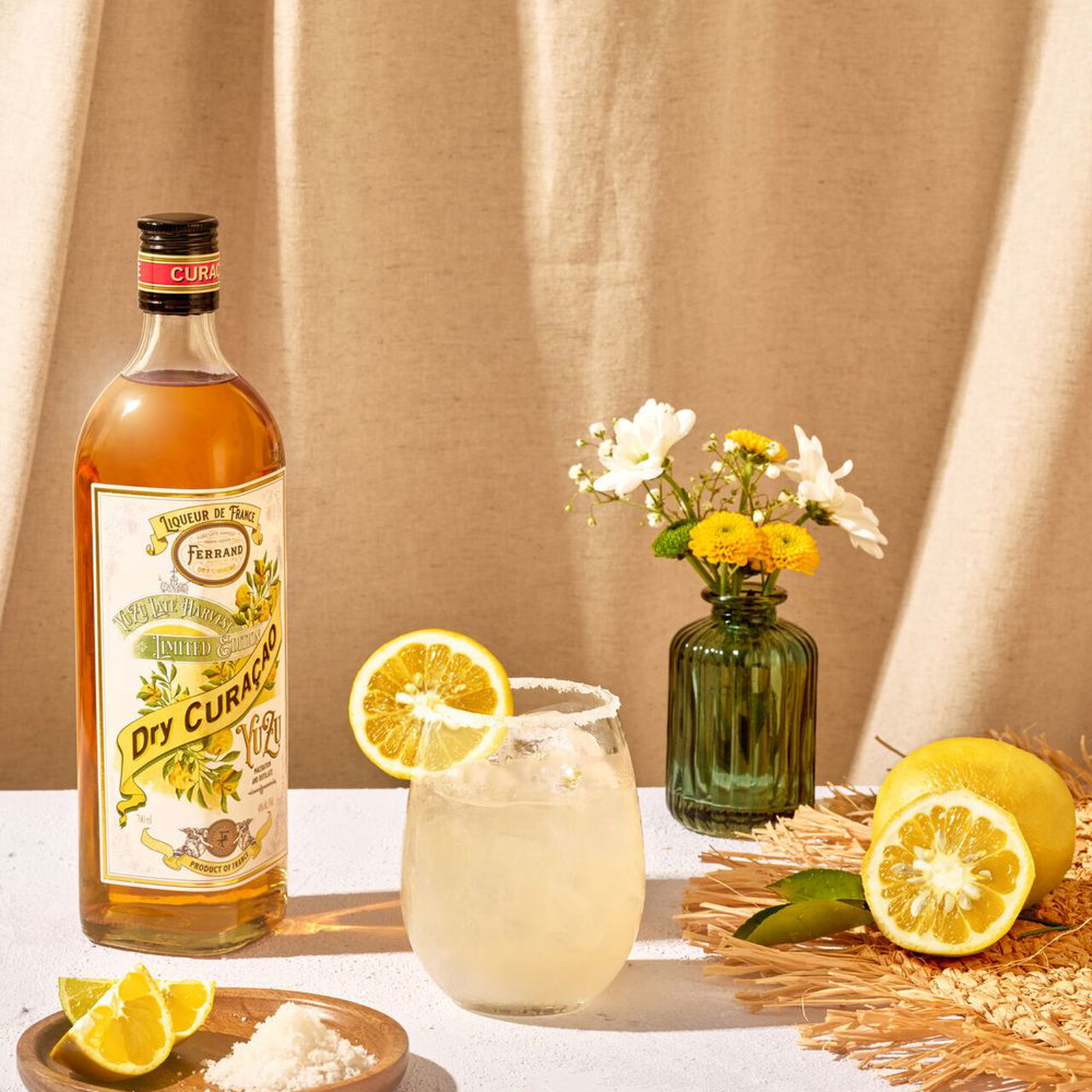 Yuzu Curaçao Cocktail — The Reverse Mezcalrita | Curiada
