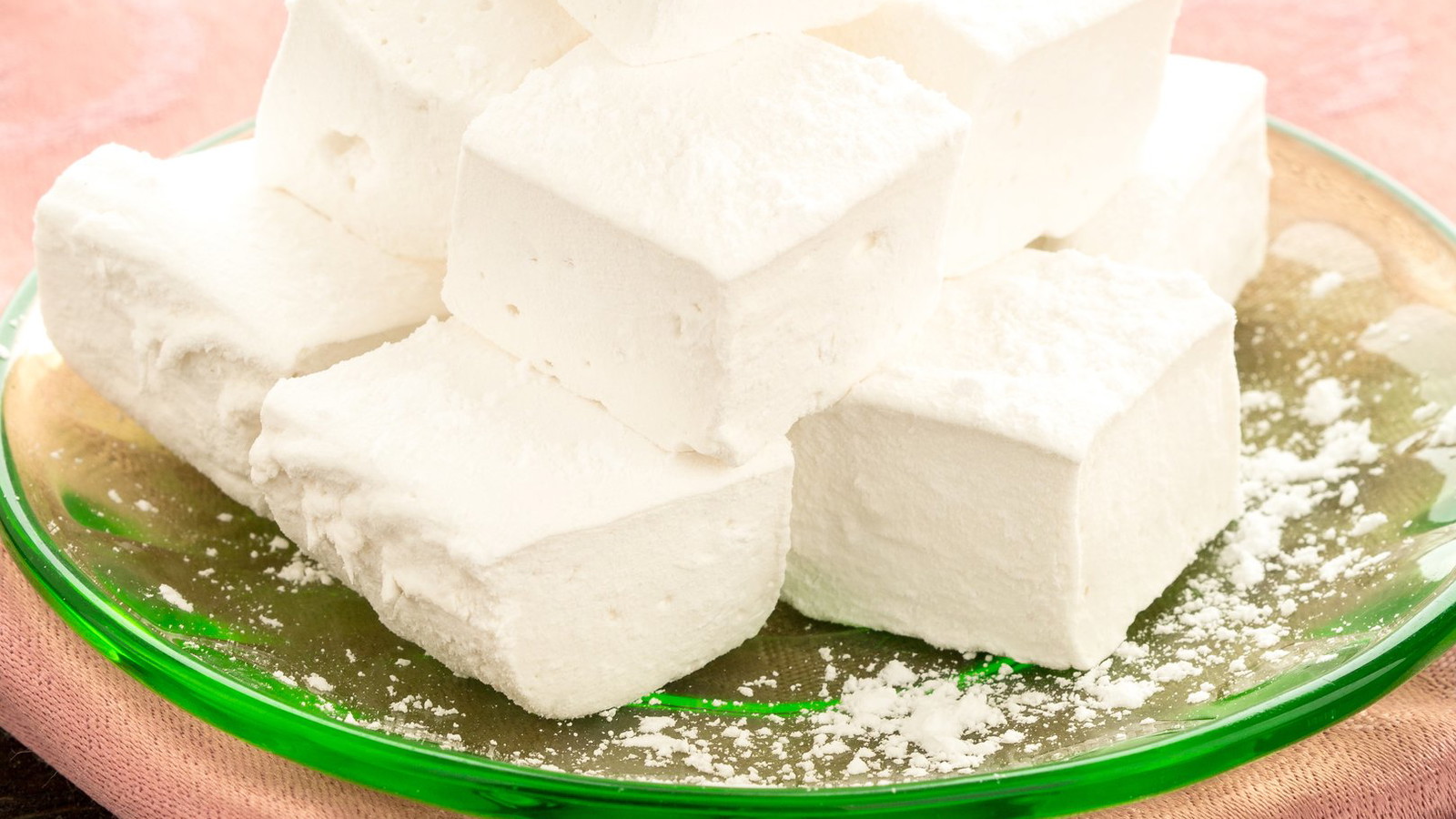 Image of PECTIN-PUFFED VEGAN MARSHMALLOWS